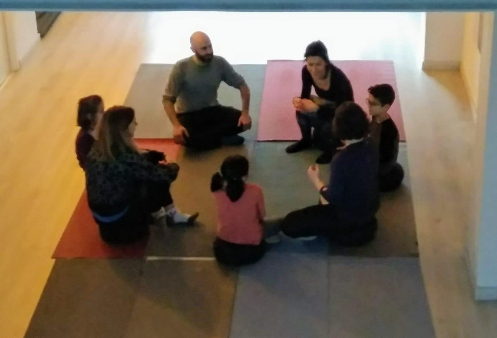 YOGA EN FAMILIA