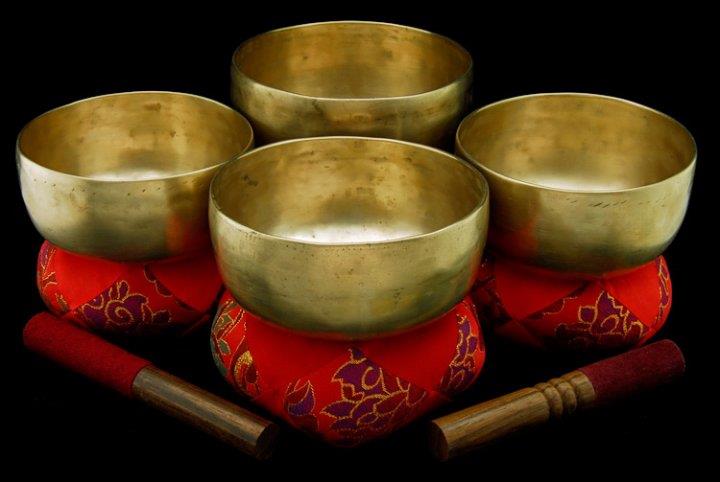 Concierto de Mantras con armonización de Cuencos Tibetanos y de cuarzo
