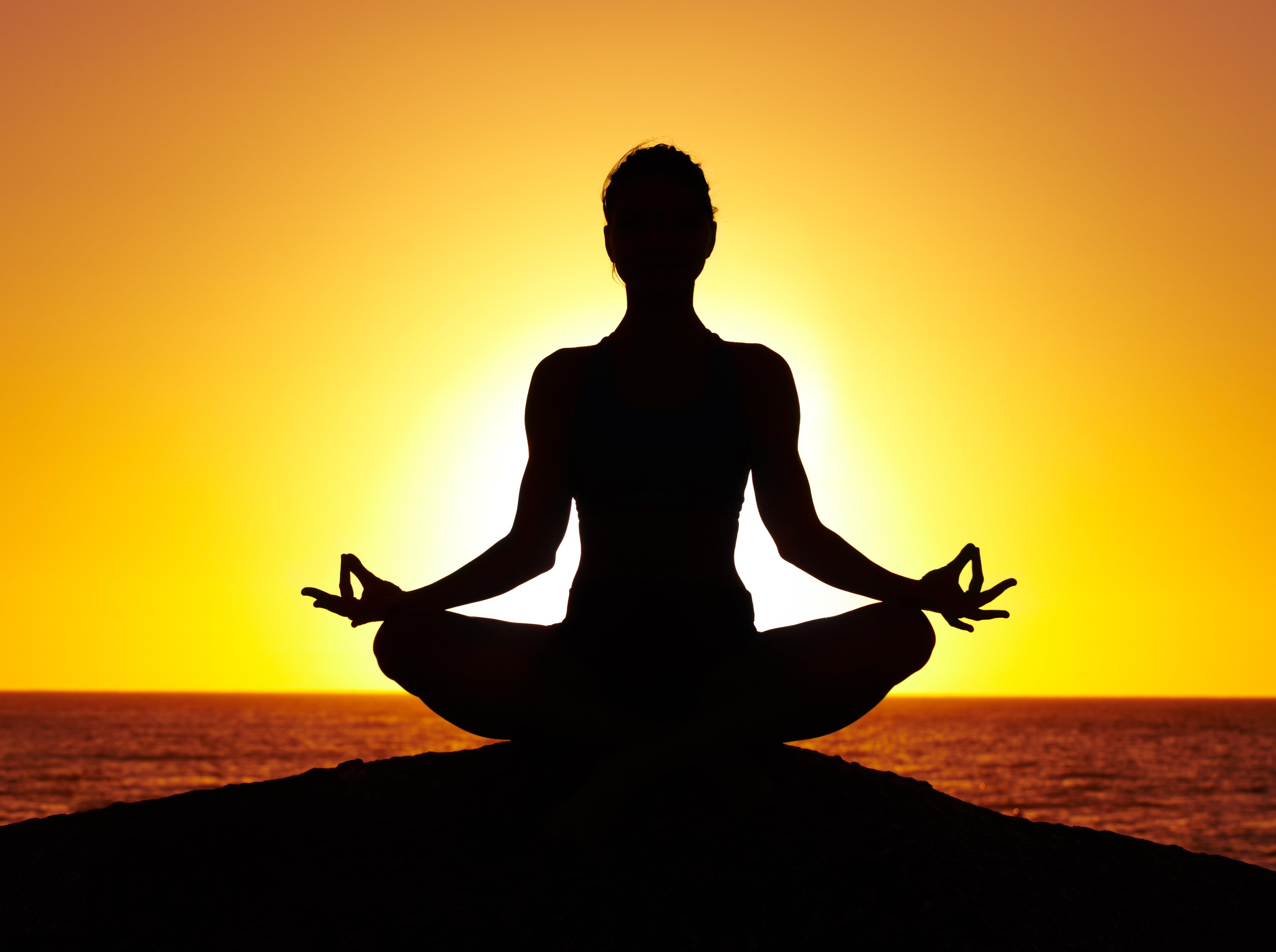 SESIÓN:EN PROMOCIÓN DE YOGA