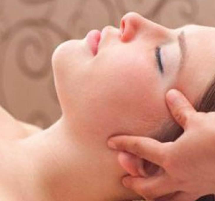 SESIÓN: MASAJE FACIAL JAPONÉS DE 60 MIN POR SOLO 25€